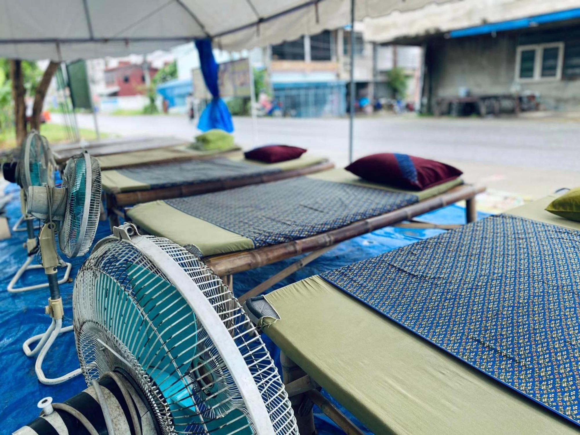 Hostelbed And Retreat Phitsanulok Εξωτερικό φωτογραφία