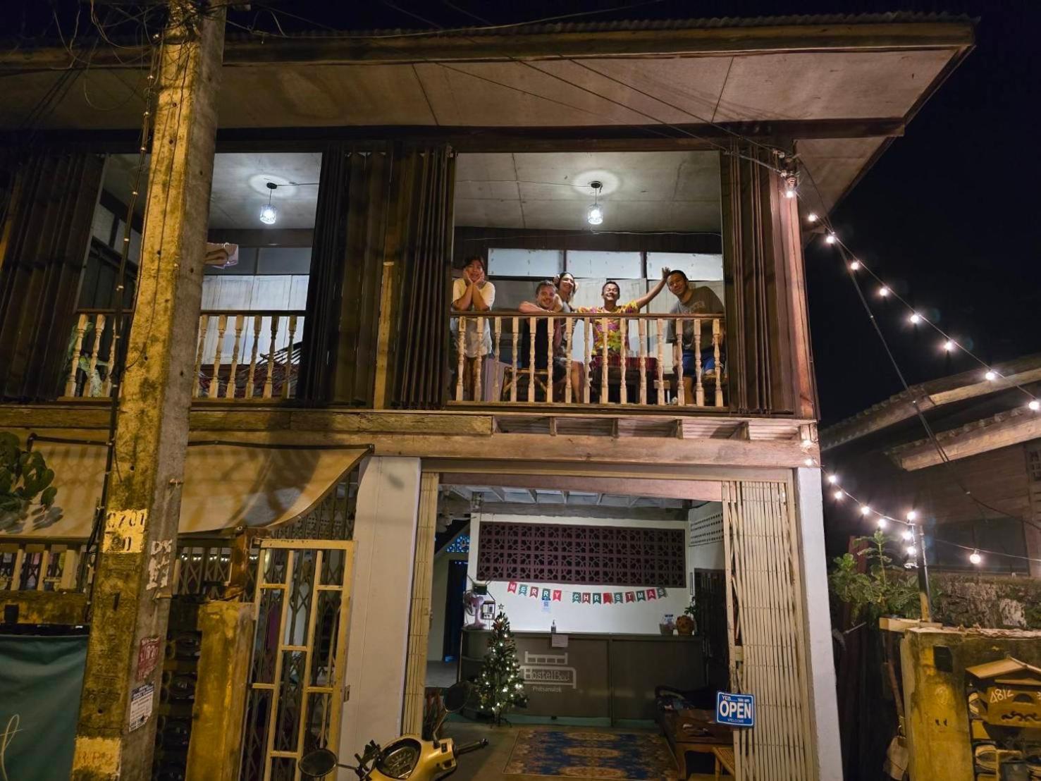 Hostelbed And Retreat Phitsanulok Εξωτερικό φωτογραφία